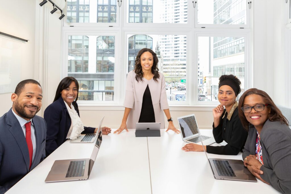 what does an it project manager do